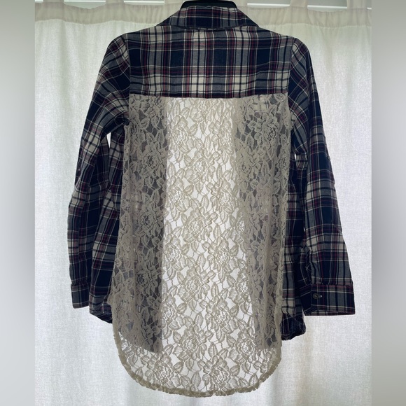 ALTERD STATE WOMENS LACE BACK FLANNEL - Picture 5 of 7